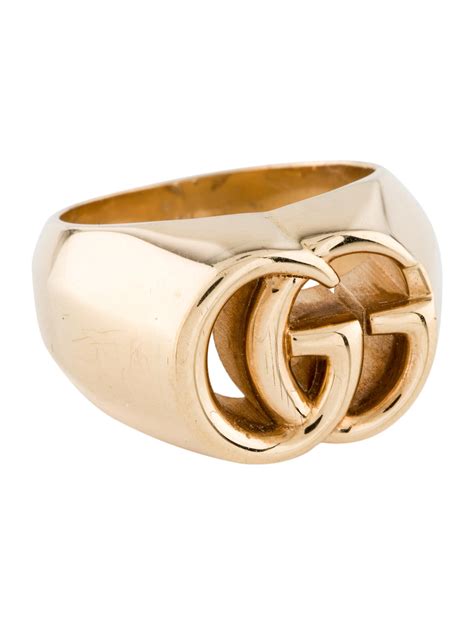 Gucci Interlocking diamond ring in 18k yellow gold 